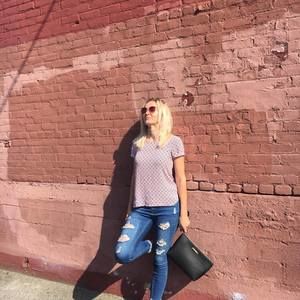 Meet your Posher, Nadya